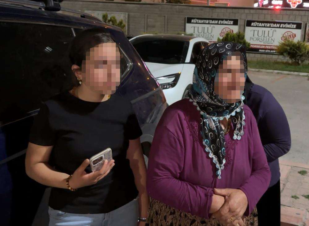 AVM otoparkında bir garip olay! 1,5 saat uğraştılar 1